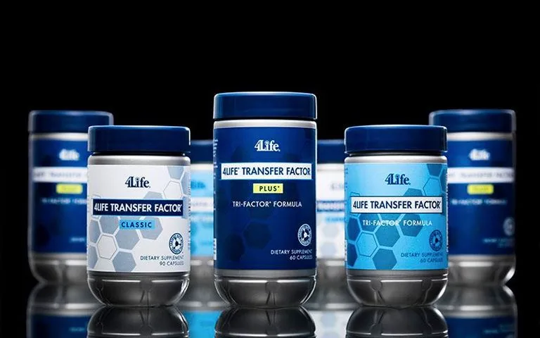 Deretan botol 4Life Transfer Factor Classic, Plus, dan Tri-Factor Formula